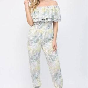 NWT Fate Tropical Print Off-Shoulders Jumpsuit With Pockets Size S
